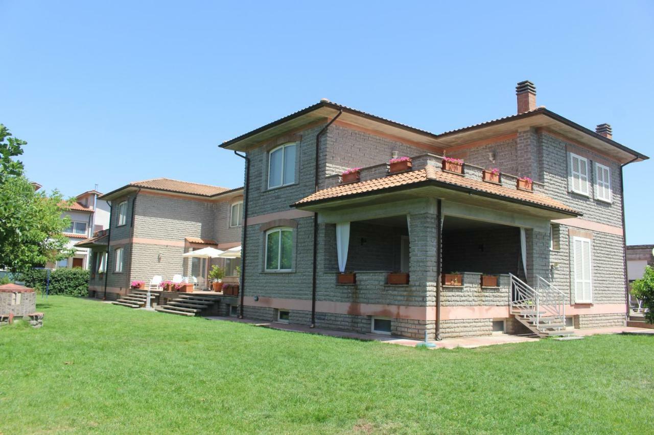 La Casa Di Sofia - Casa Vacanza Monterosi Exterior photo